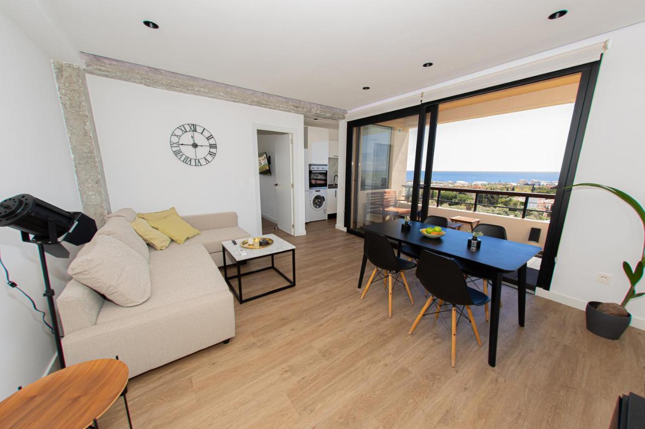 Amazing Apartment With Stunning Views 마르베야 외부 사진