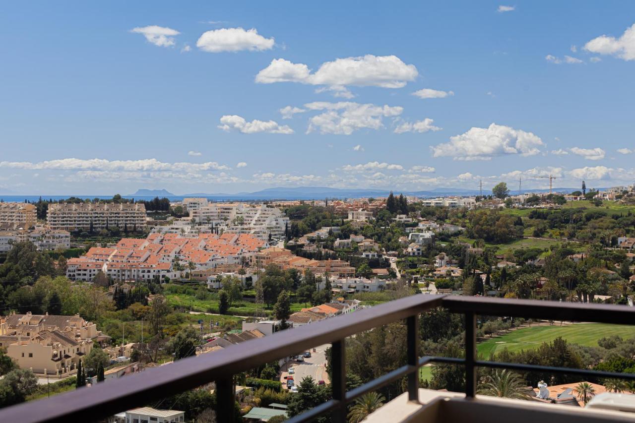 Amazing Apartment With Stunning Views 마르베야 외부 사진